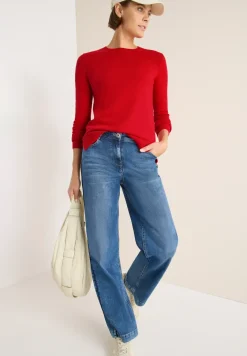 Pull avec détail en tricot