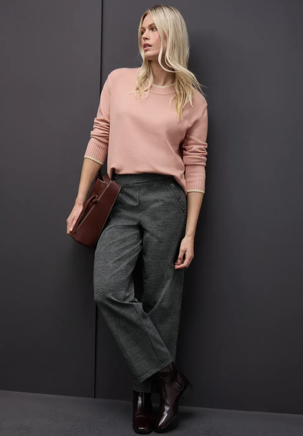 Pull avec détails contrastés
