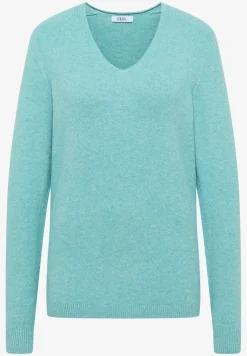 Pull douillet à col en V