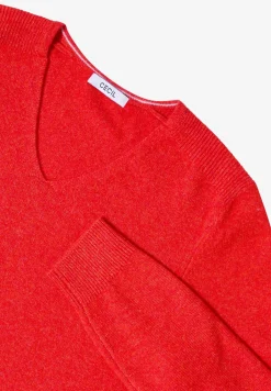 Pull douillet à col en V