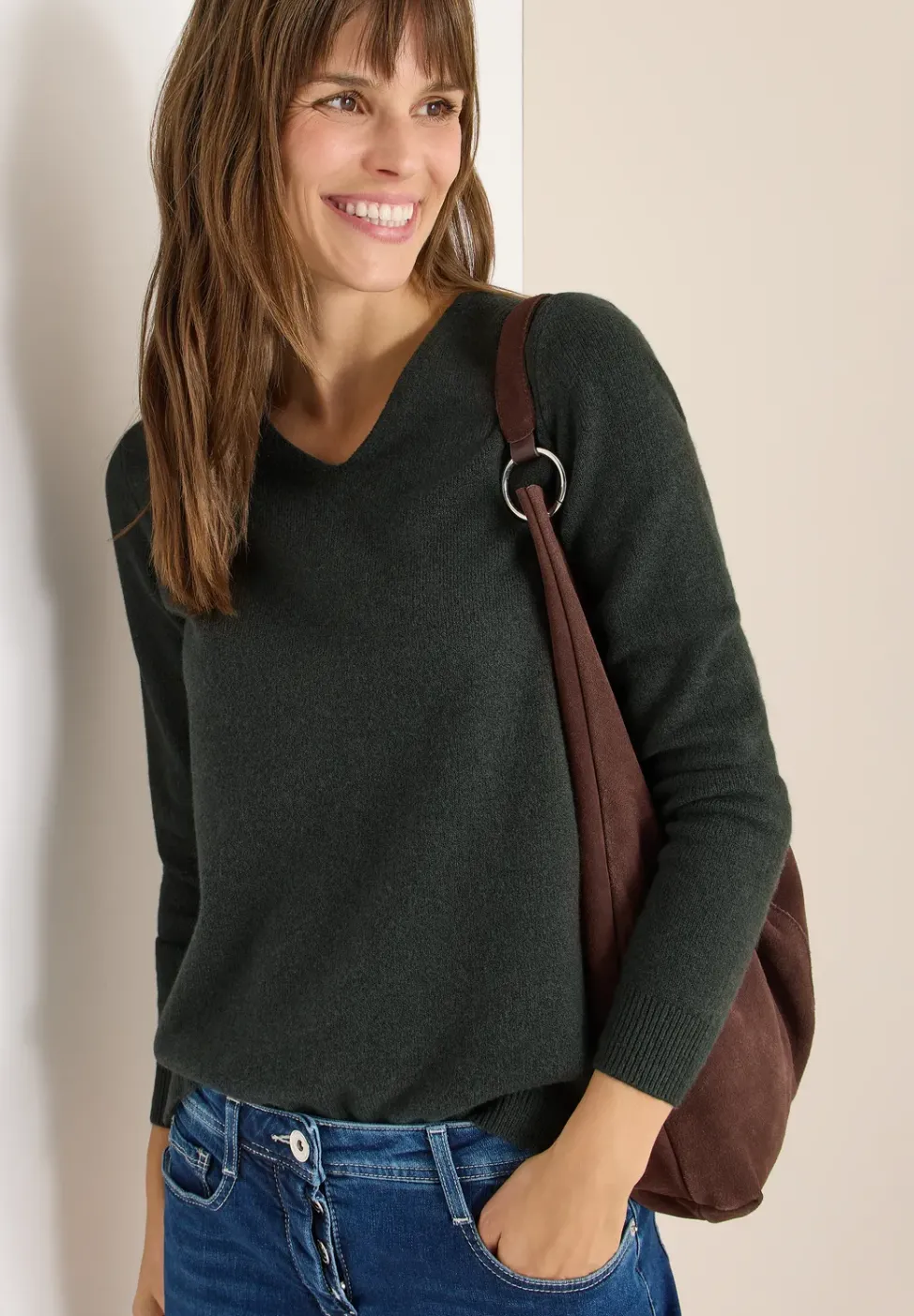 Pull douillet à col en V