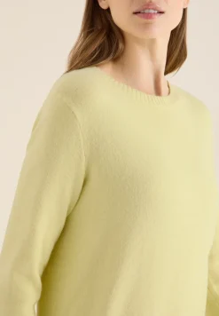 Pull doux en couleur unie