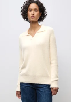 Pull en fil de plume
