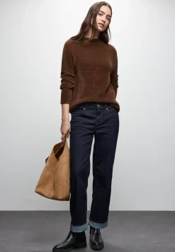 Pull en fil de plume