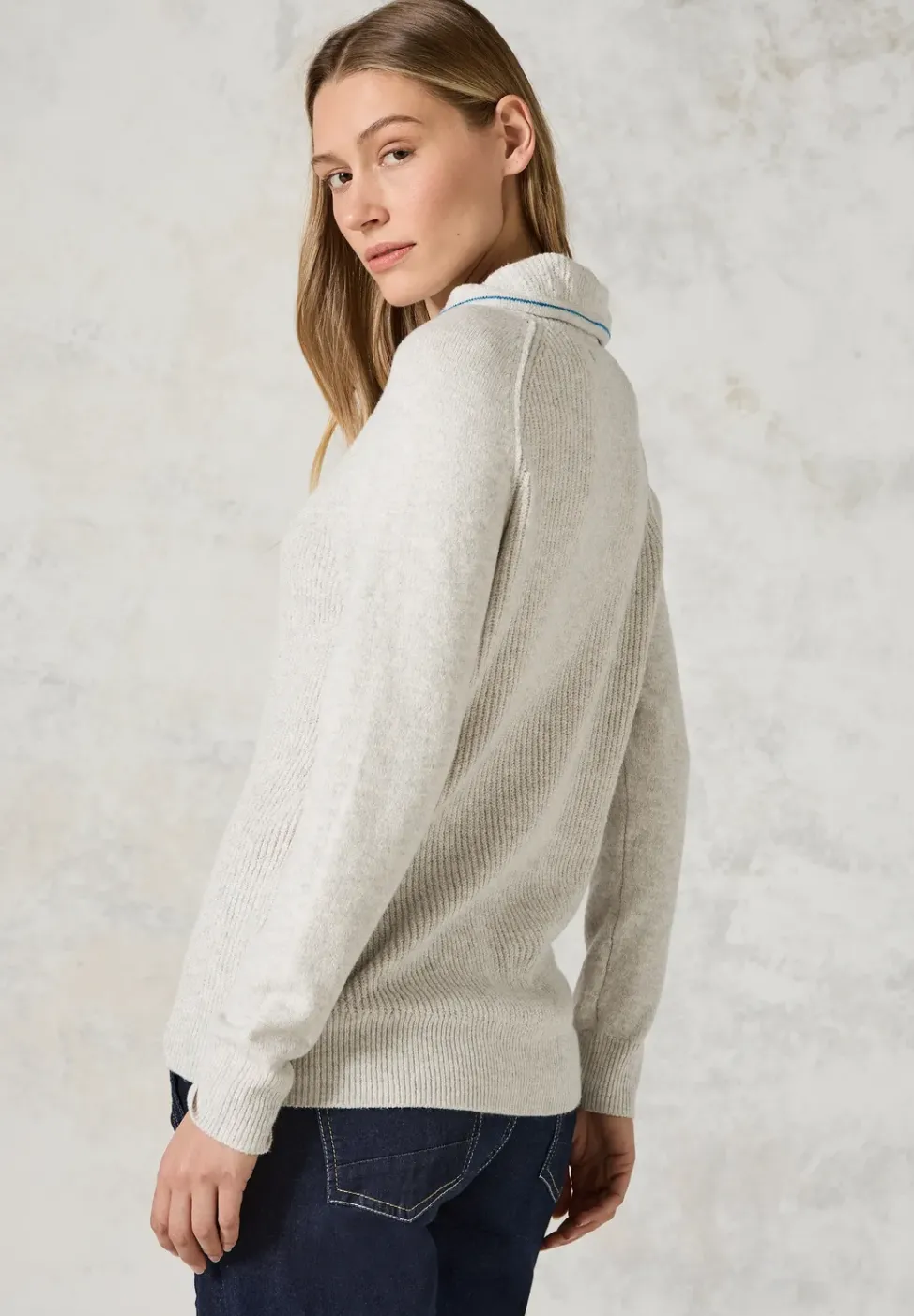 Pull raglan à structure mixte