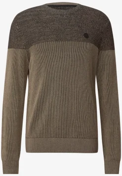 Pull au look two-tone