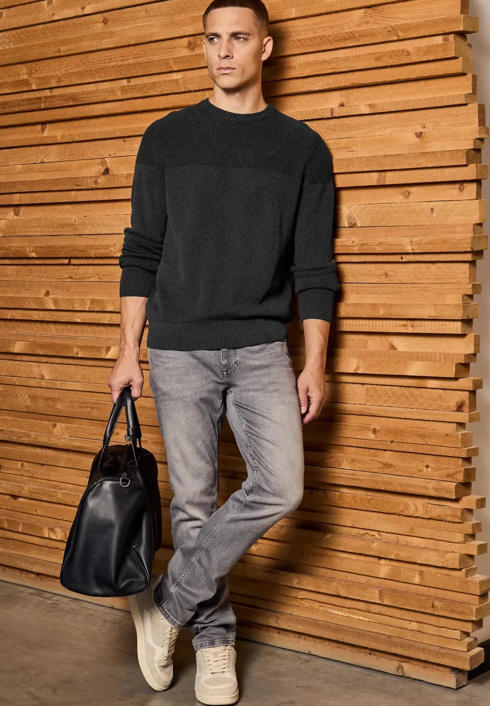 Pull au look two-tone