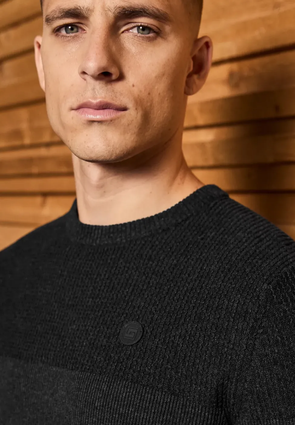 Pull au look two-tone