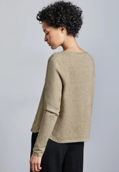 Pull avec détail de fente