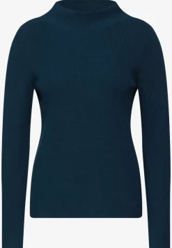 Pull avec mélange de structures