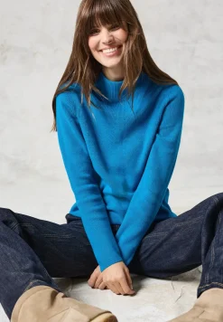 Pull avec mélange de structures