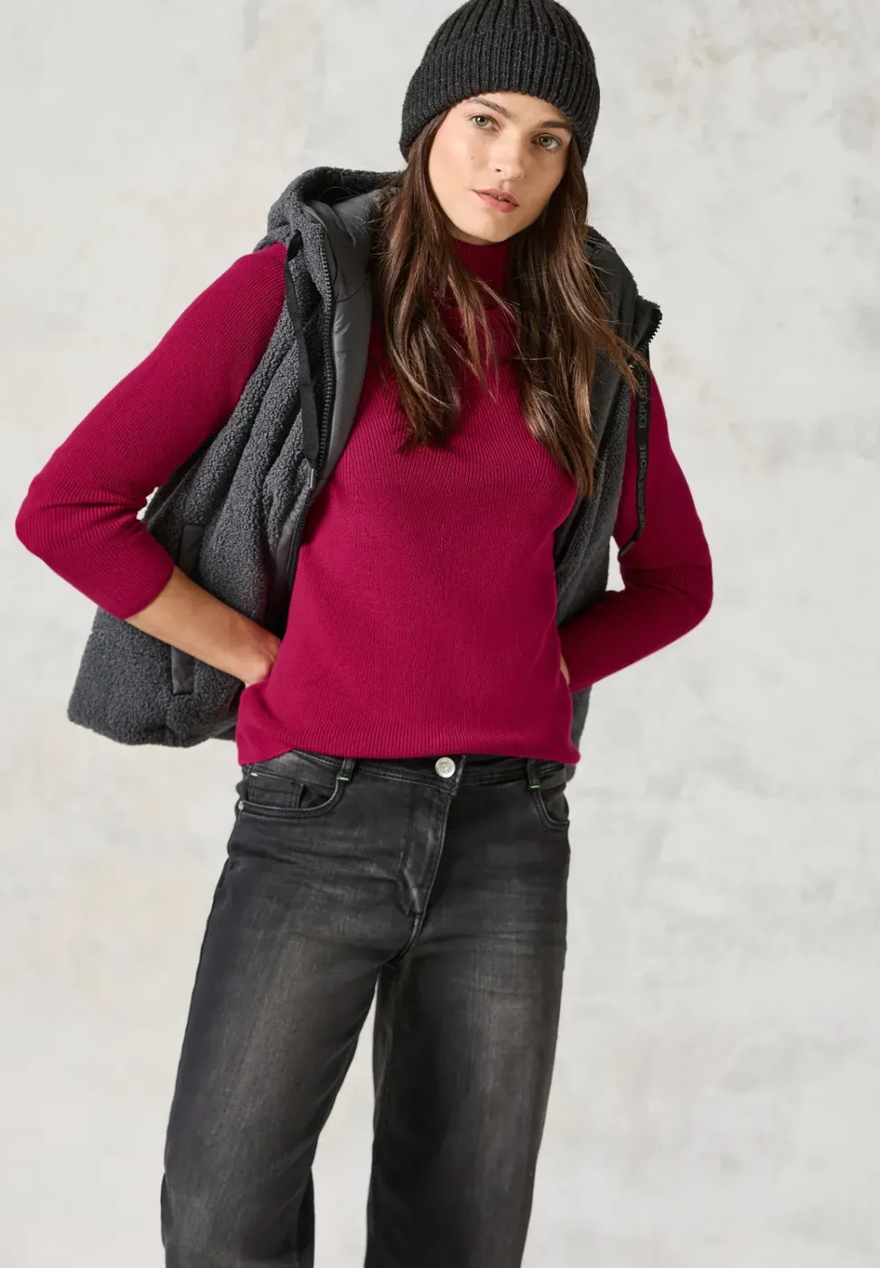 Pull avec mélange de structures
