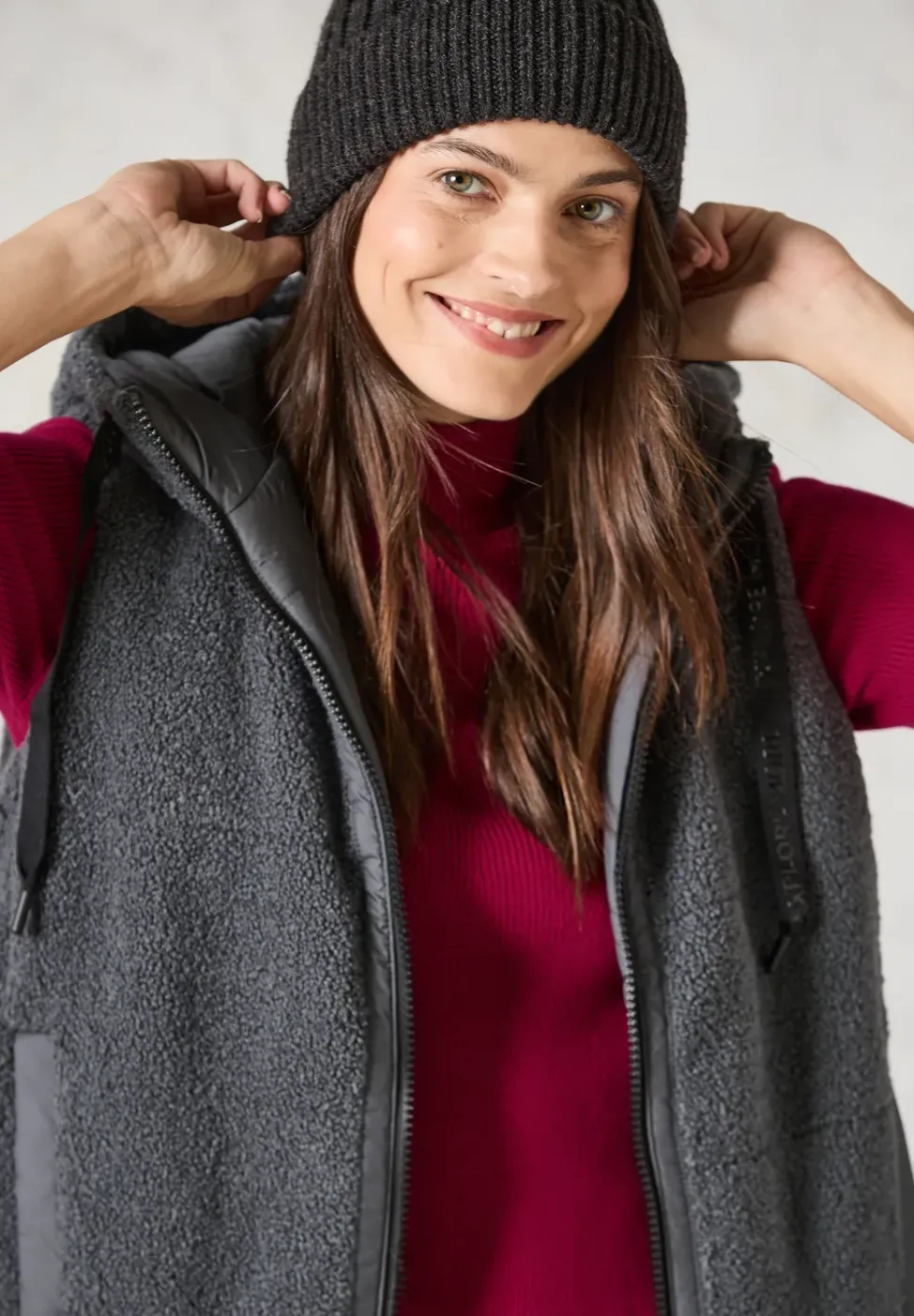 Pull avec mélange de structures