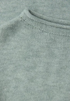 Pull avec ourlet roulé