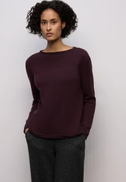 Pull avec ourlet roulé