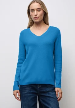 Pull basique à col en V
