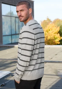 Pull basique rayé
