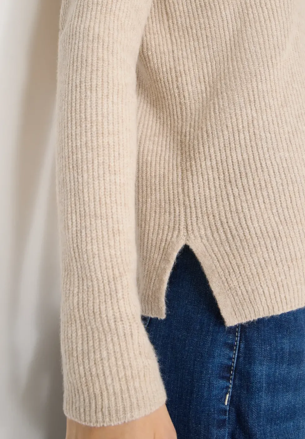 Pull à col en V