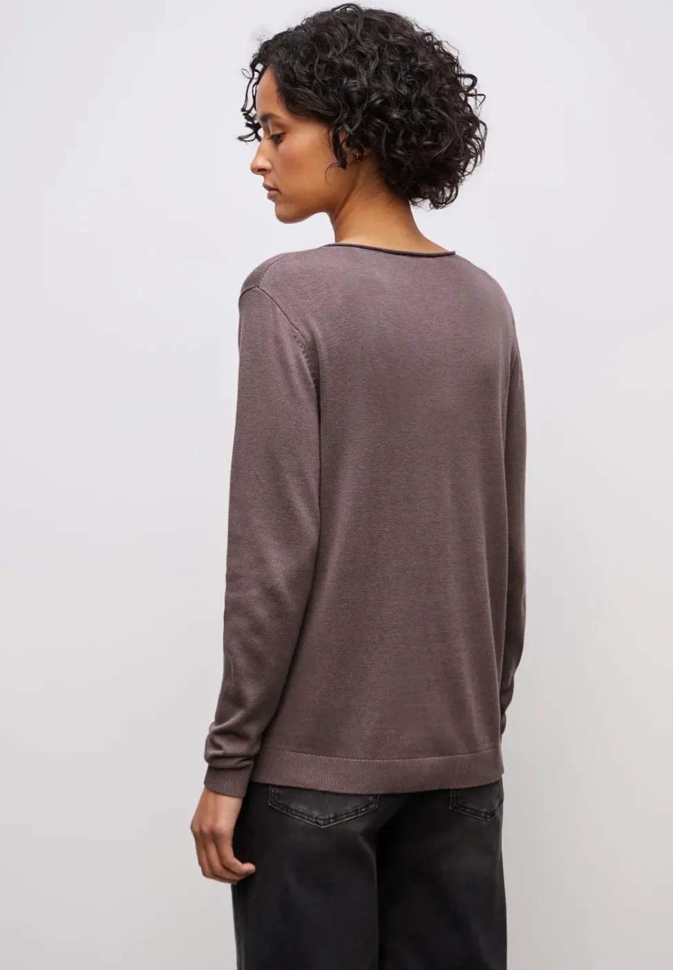 Pull à col en V