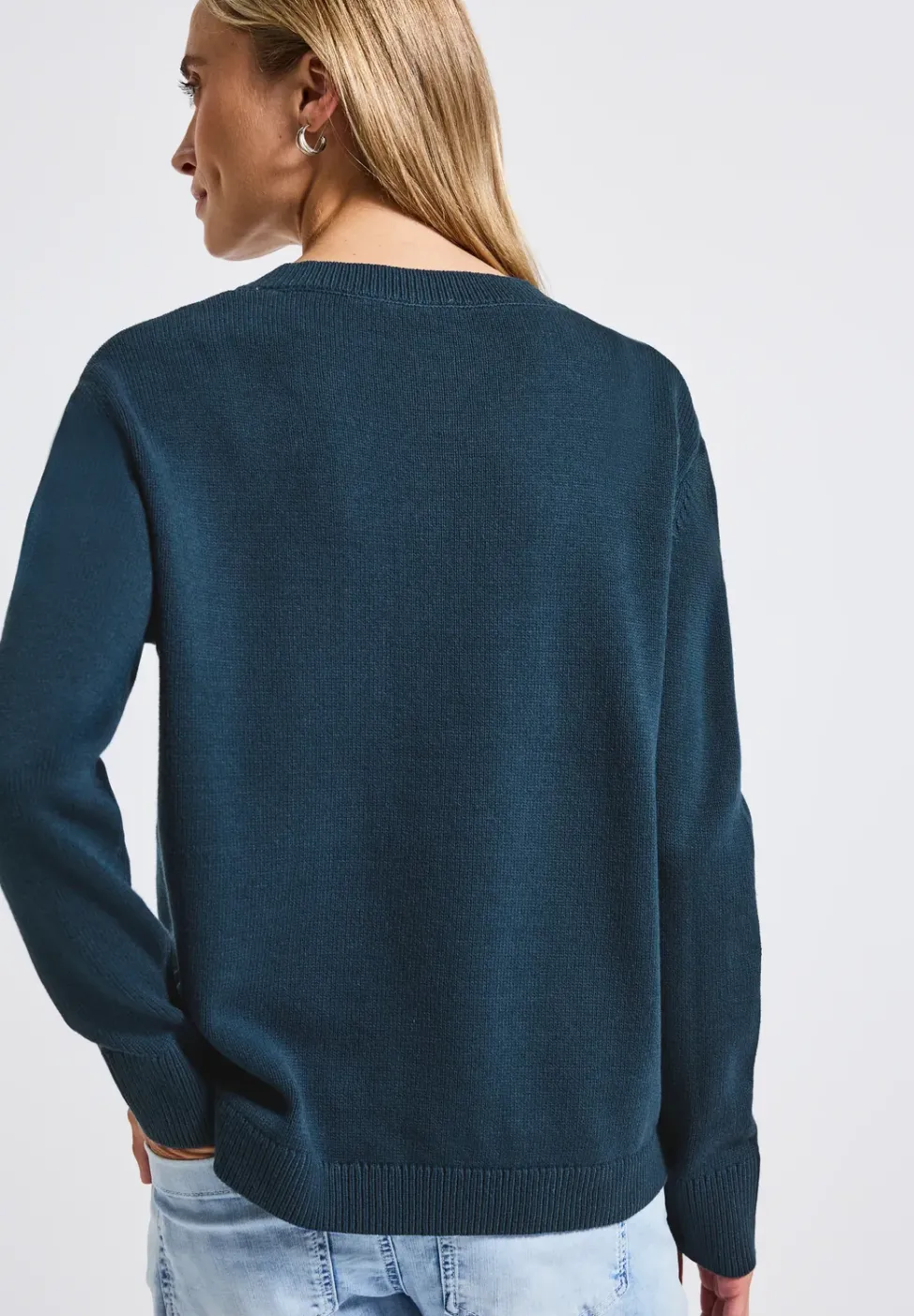 Pull à col en V