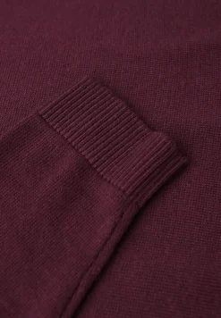 Pull à col en V