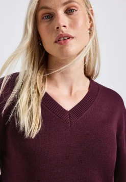 Pull à col en V