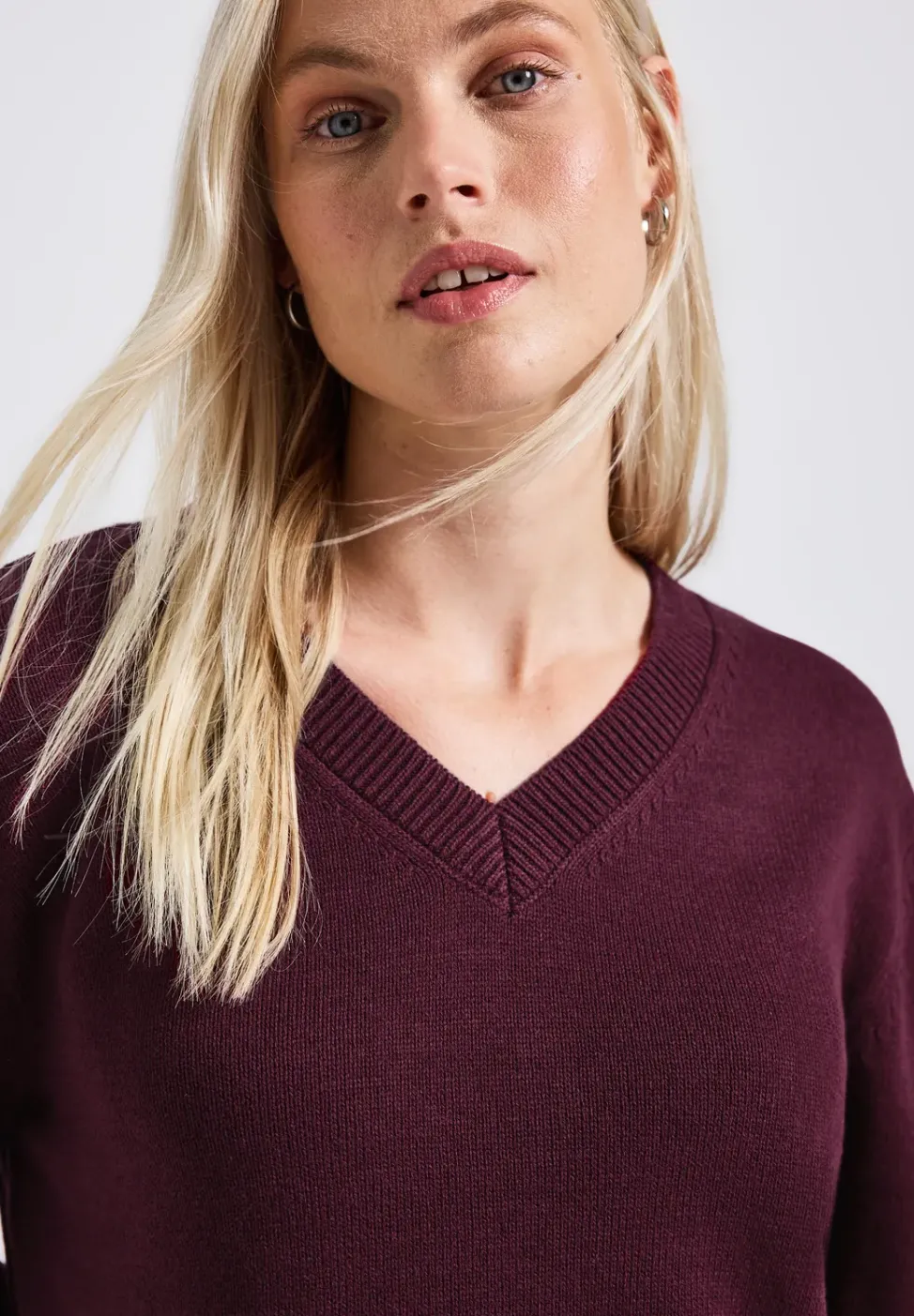 Pull à col en V