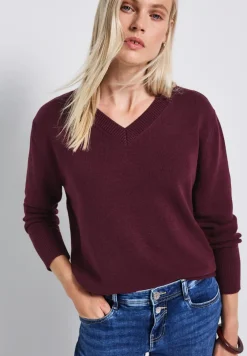 Pull à col en V