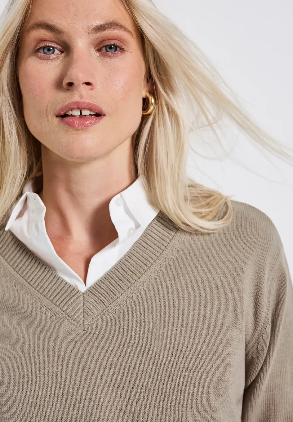 Pull à col en V