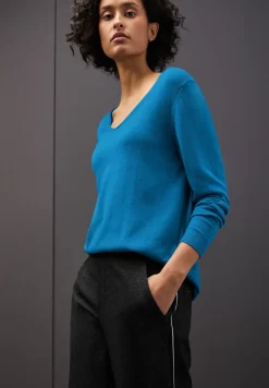 Pull à col en V