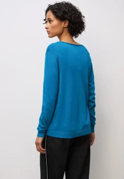 Pull à col en V