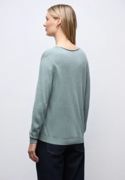 Pull à col en V