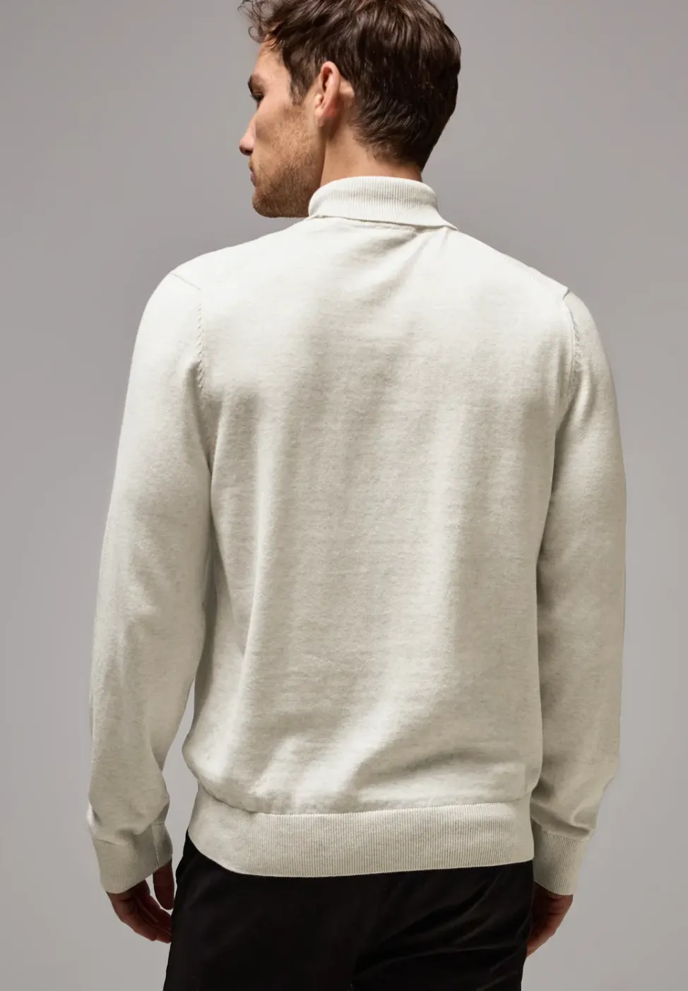 Pull à col roulé basique