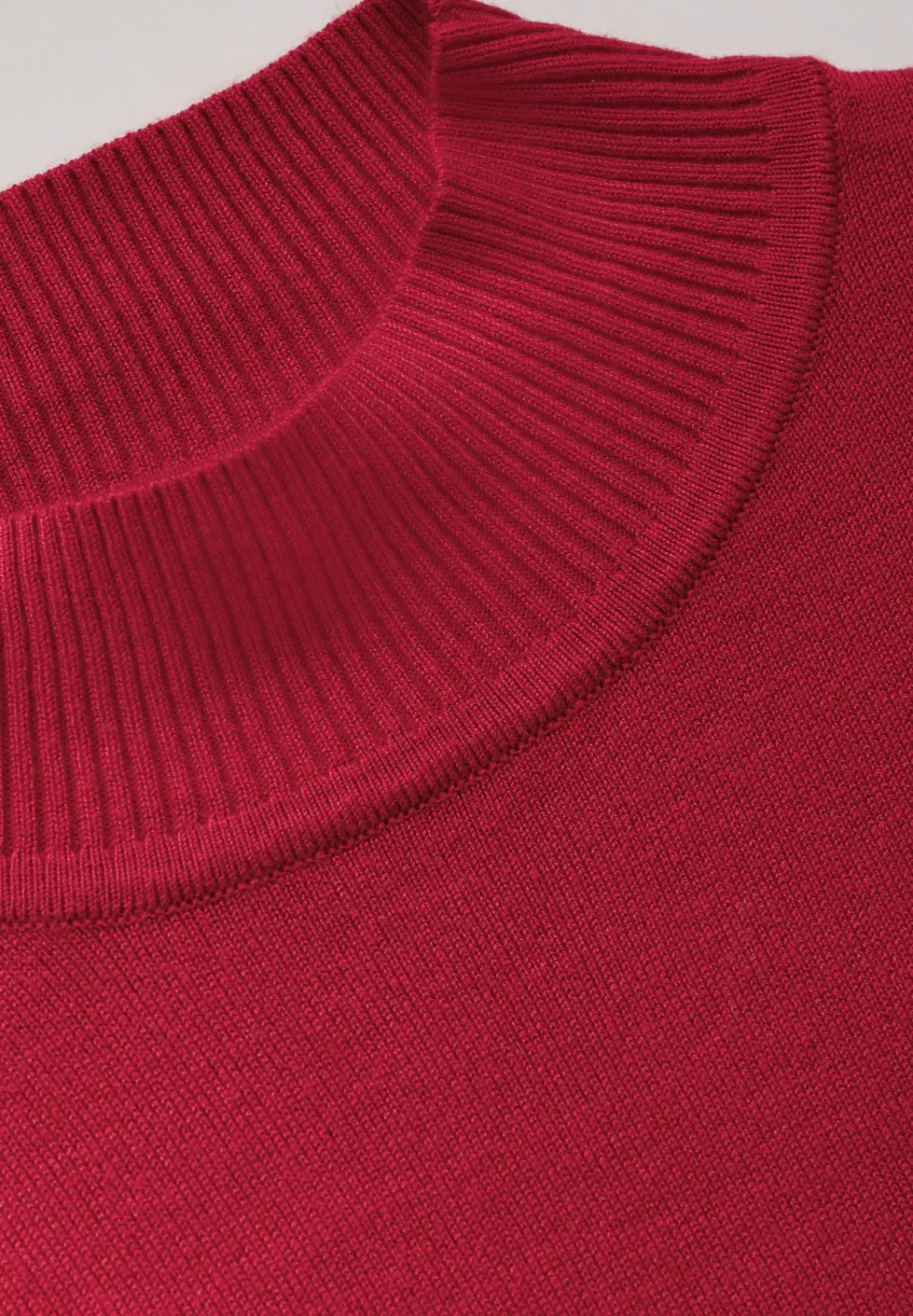 Pull à col roulé basique