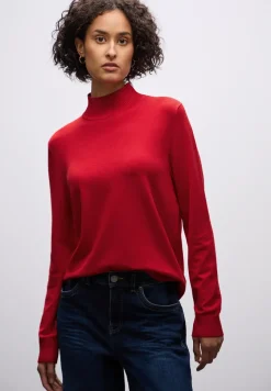 Pull à col tourbillon