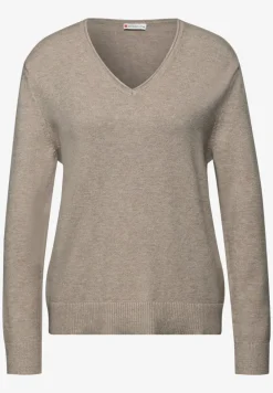 Pull douillet à col en V