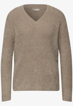 Pull douillet à col en V