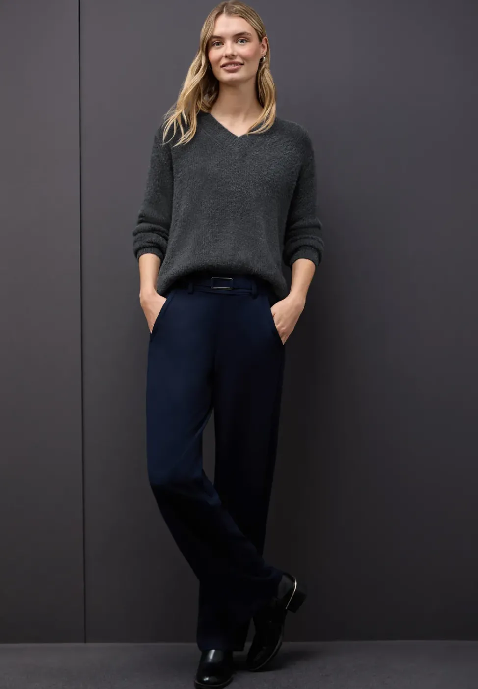 Pull douillet à col en V