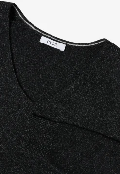 Pull douillet à col en V