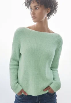 Pull en fil de plume