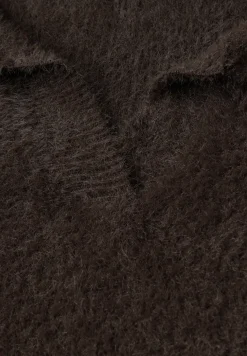 Pull en fil de plume