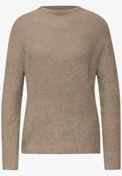 Pull en fil de plume