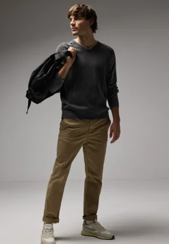 Pull à l'aspect délavé
