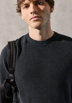 Pull à look délavé