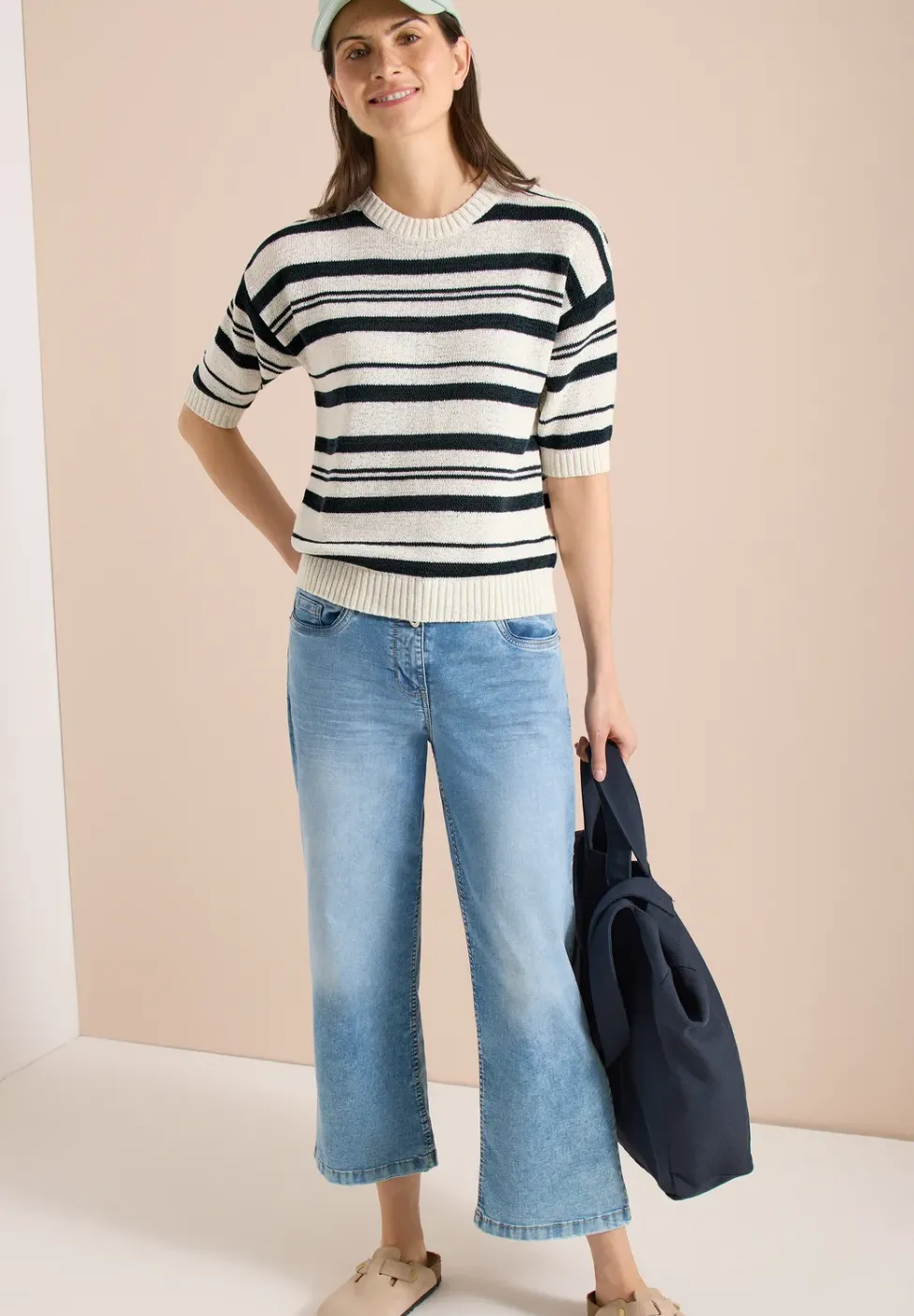 Pull à manches courtes avec rayures