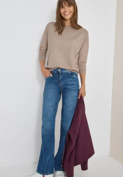 Pull-over avec détail structuré