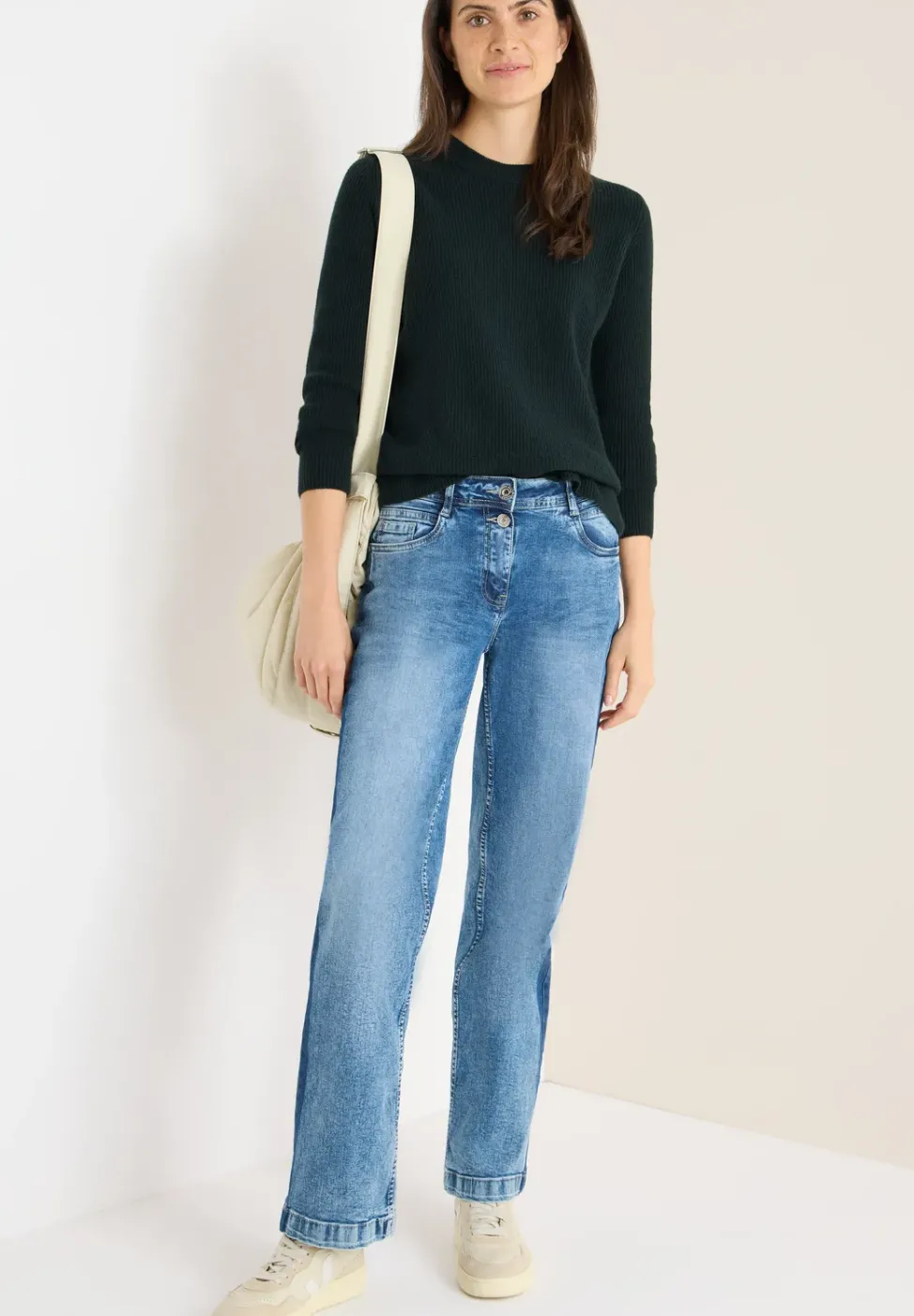 Pull-over avec détails structurés