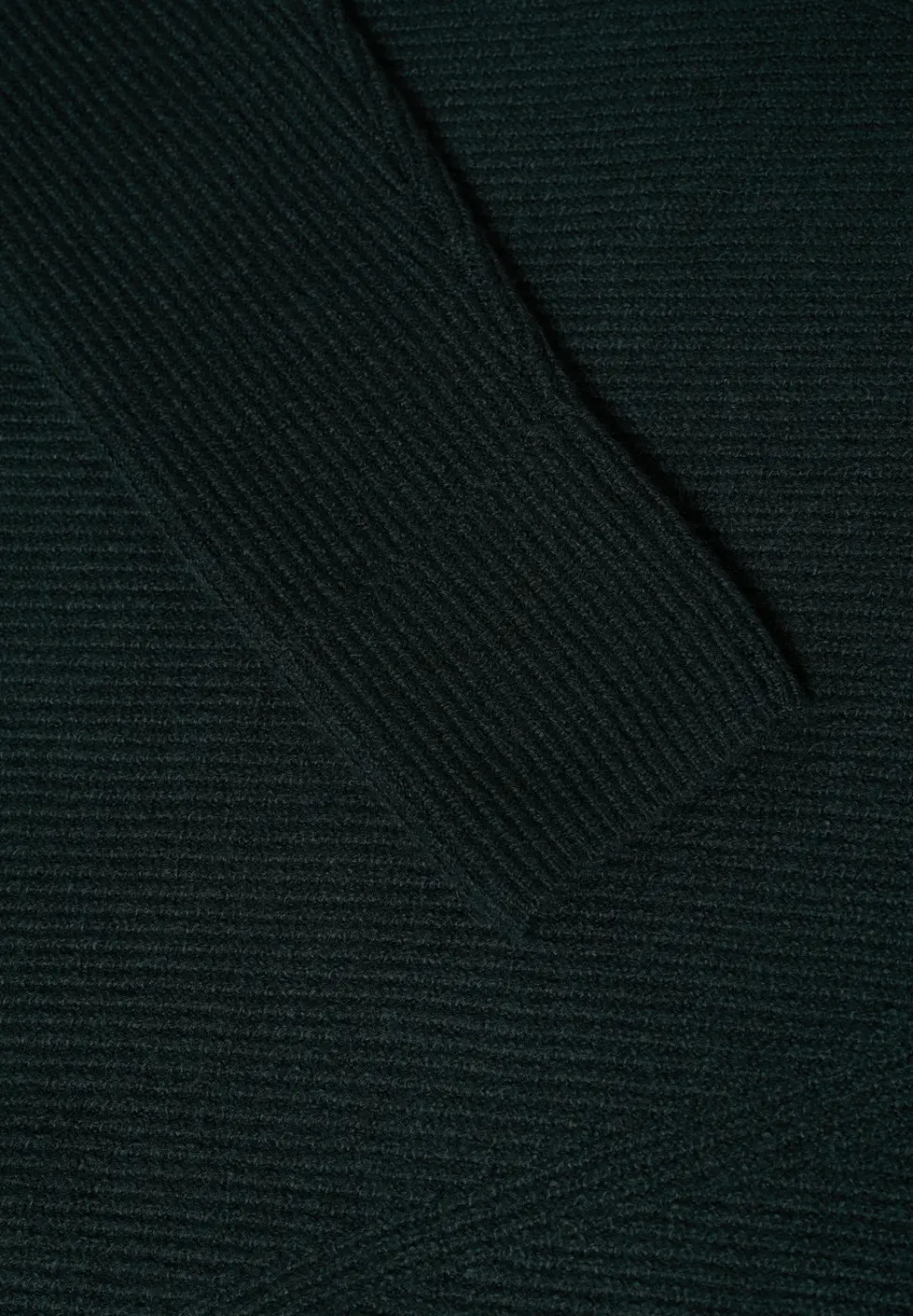 Pull-over avec détails structurés