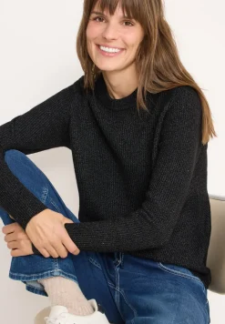 Pull-over avec détails structurés