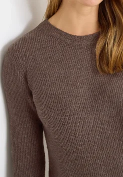 Pull-over avec détails structurés